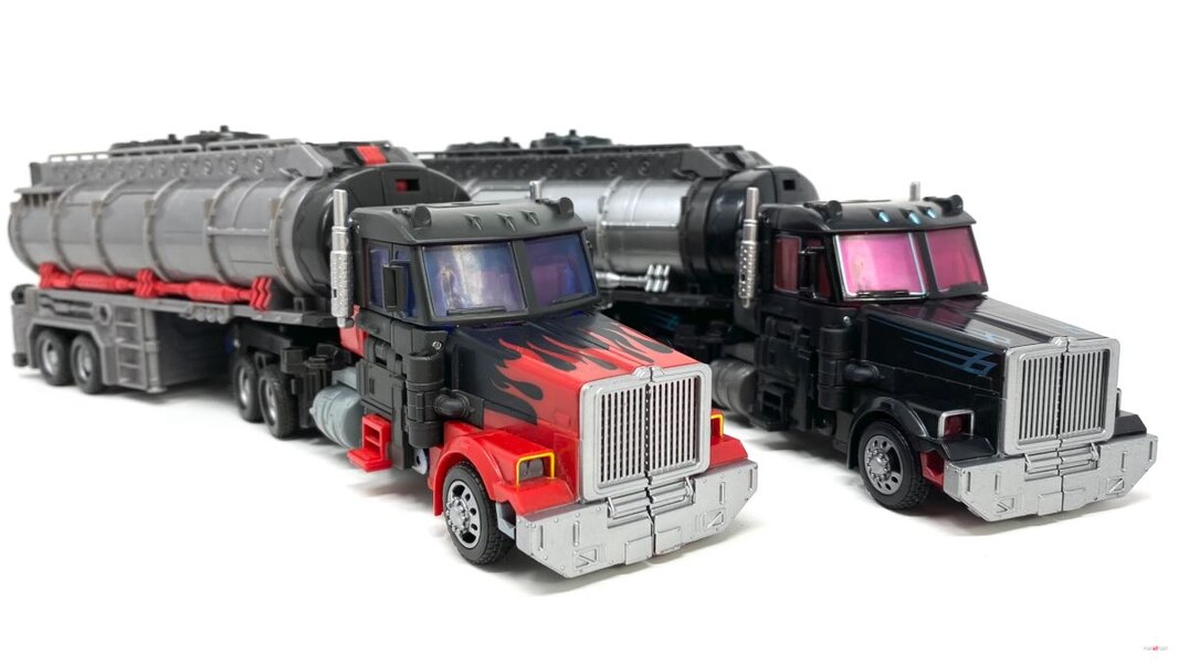 Transformers Legacy Velocitron SCOURGE BLACK CONVOY Image  (6 of 38)
